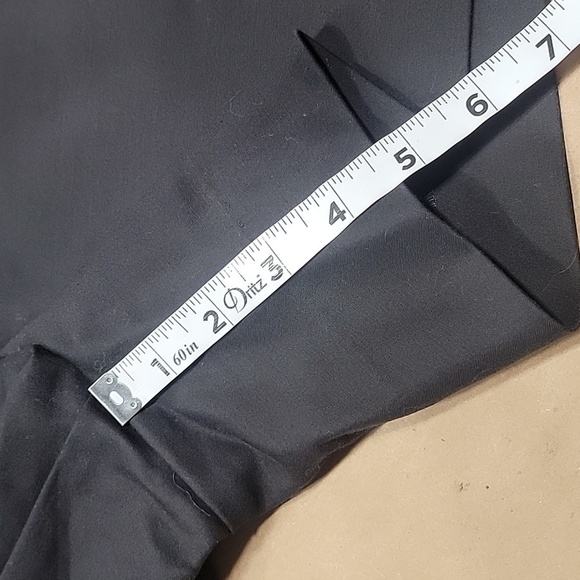 GAP Size 4T Stretch Tailored Short, Black, Like New Condition. - Picture 6 of 11